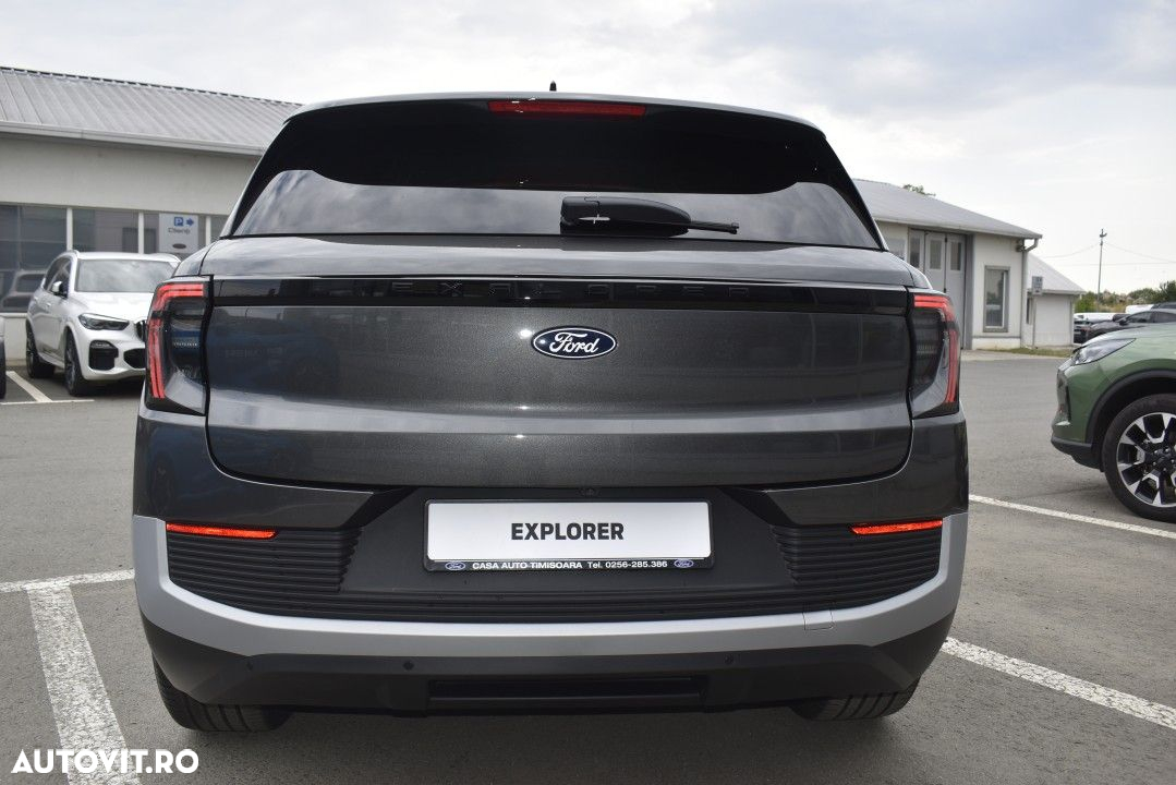 Ford Explorer - 6