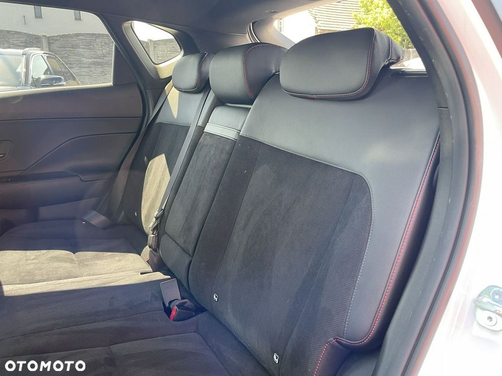 Hyundai Kona - 17