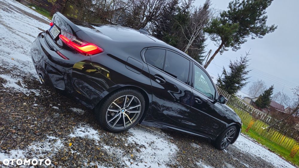BMW Seria 3 320d xDrive M Sport Shadow sport - 6