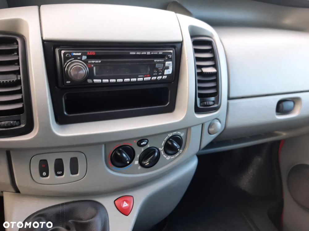 Opel vivaro - 7