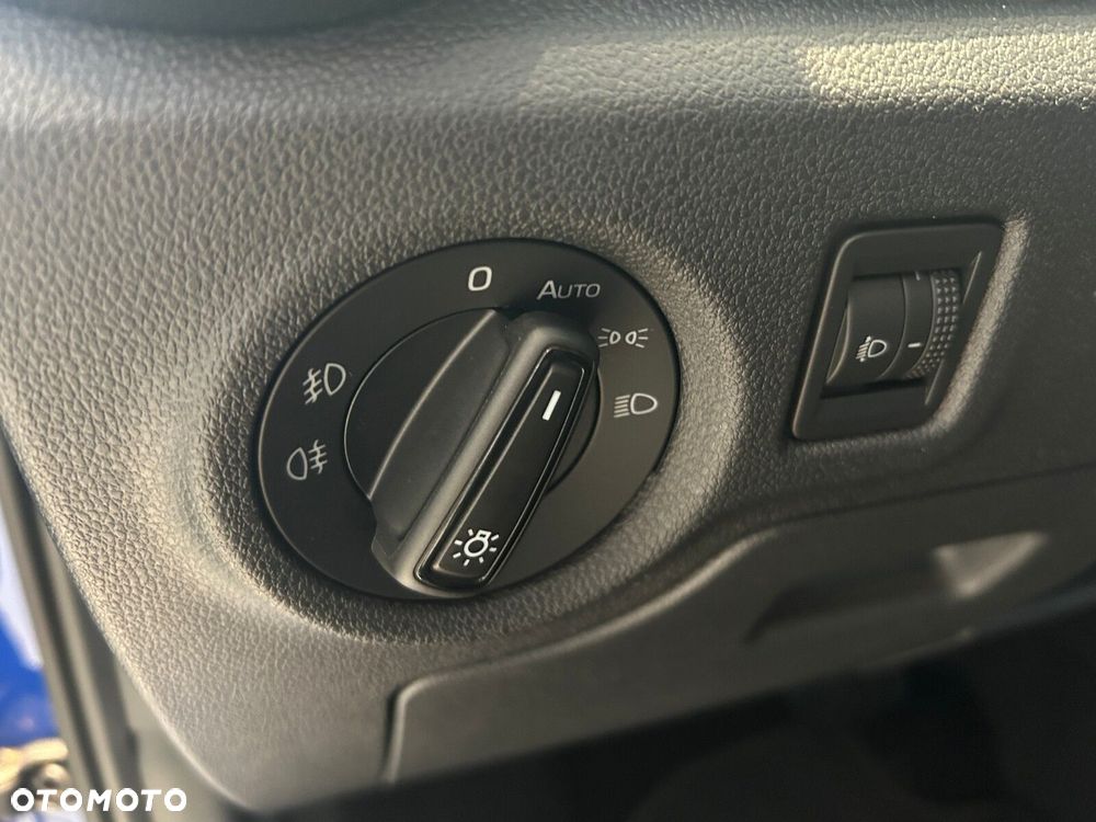 Skoda Fabia 1.0 TSI Selection DSG - 21