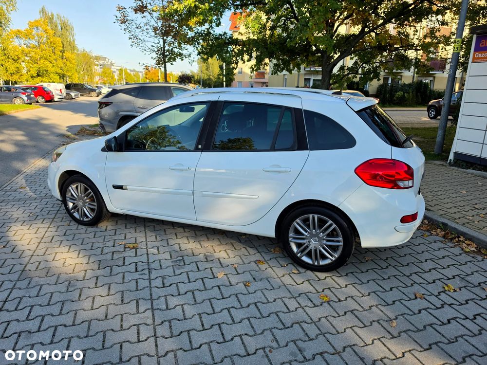 Renault Clio - 14