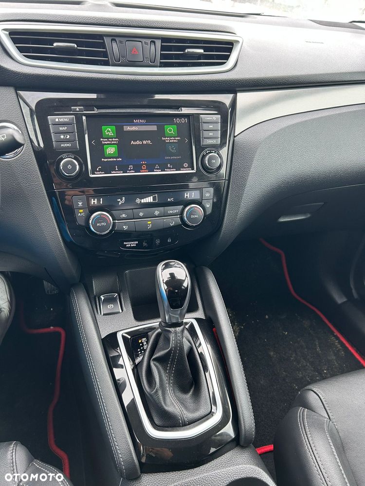 Nissan Qashqai 1.3 DIG-T TEKNA+ - 24