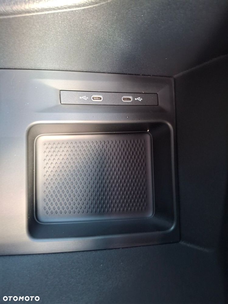 Volkswagen Caddy Cargo - 23