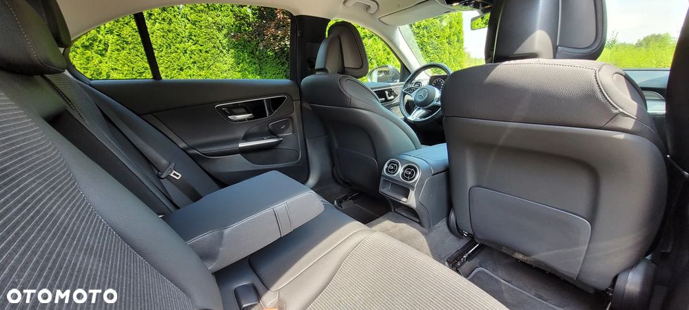 Mercedes-Benz Klasa C 200 d mHEV Avantgarde - 29