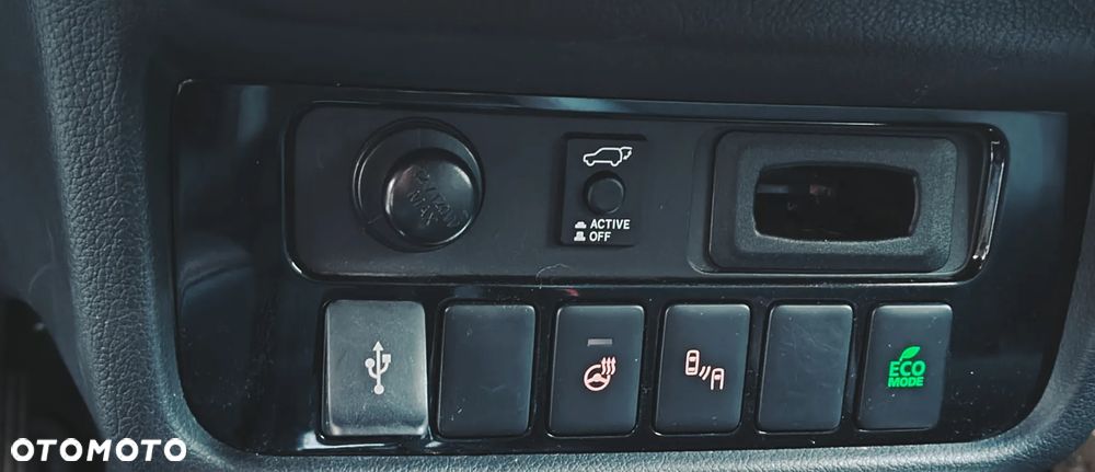 Mitsubishi Outlander - 17