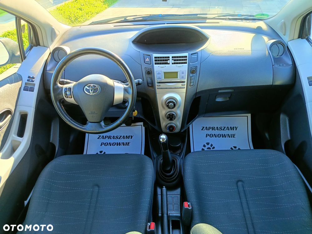 Toyota Yaris 1.3 VVT-i Cool - 17