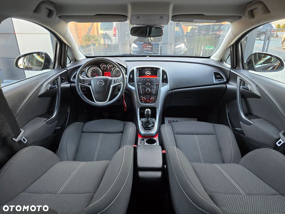 Opel Astra 1.4 Turbo Design Edition - 23