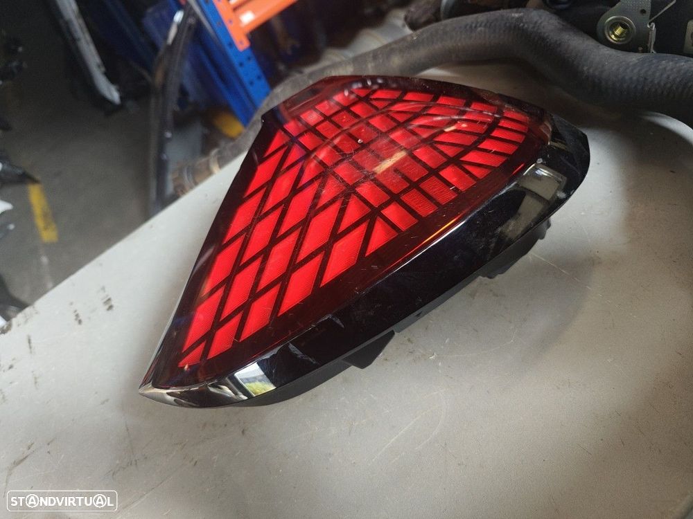 Farolim Direito Do Painel Lanterna Tras Stop Drt Mini Mini (F56)  6068 - 4