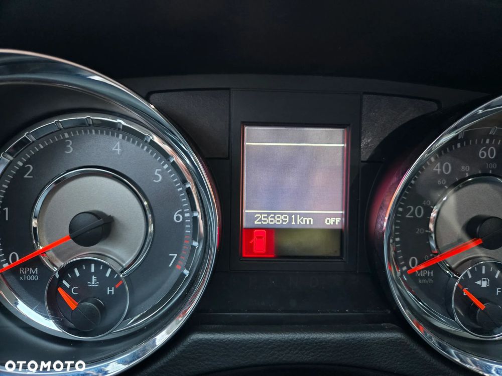 Chrysler Town & Country 3.6 Touring - 7