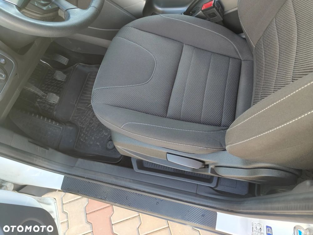 Ford Kuga 1.5 EcoBoost 2x4 Trend - 22