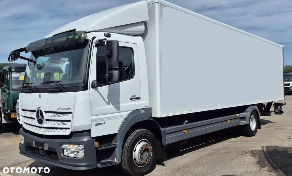 Mercedes-Benz Atego 1324 KONTENER 8.55M 20 EPAL - 2
