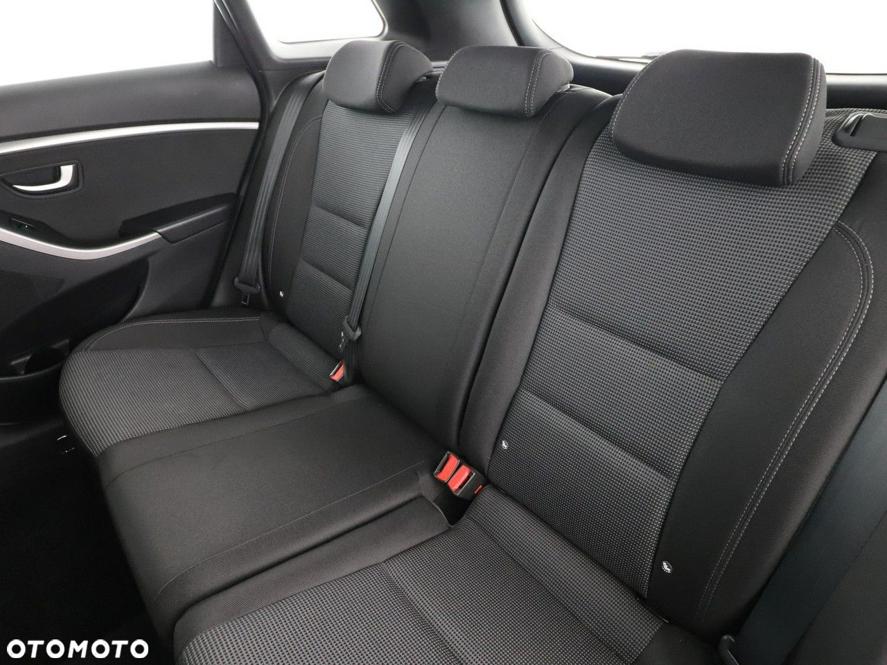 Hyundai i30 blue Kombi 1.4 Trend - 17