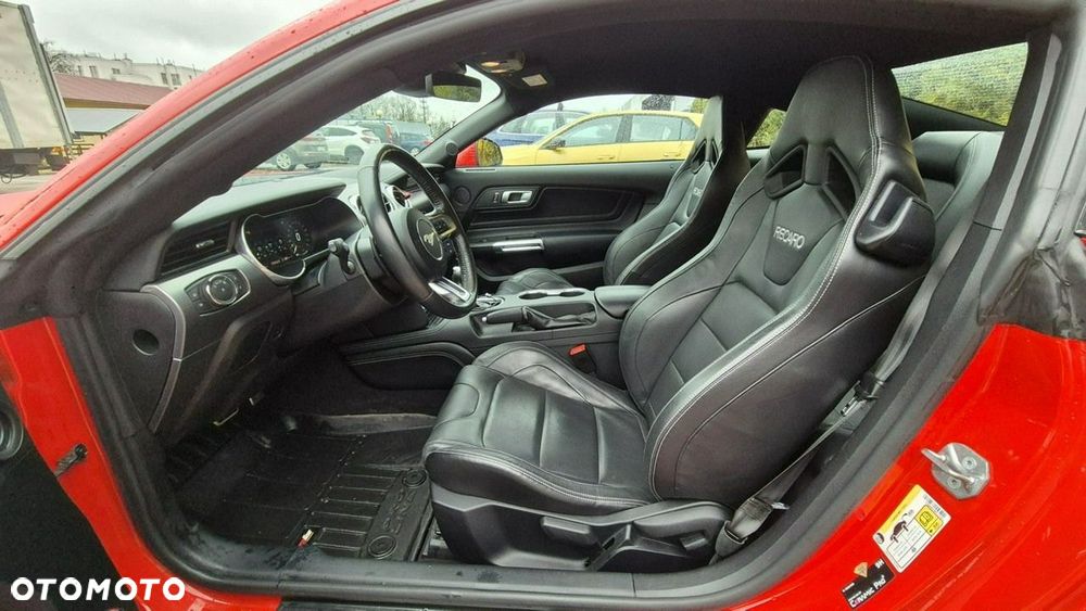 Ford Mustang - 10