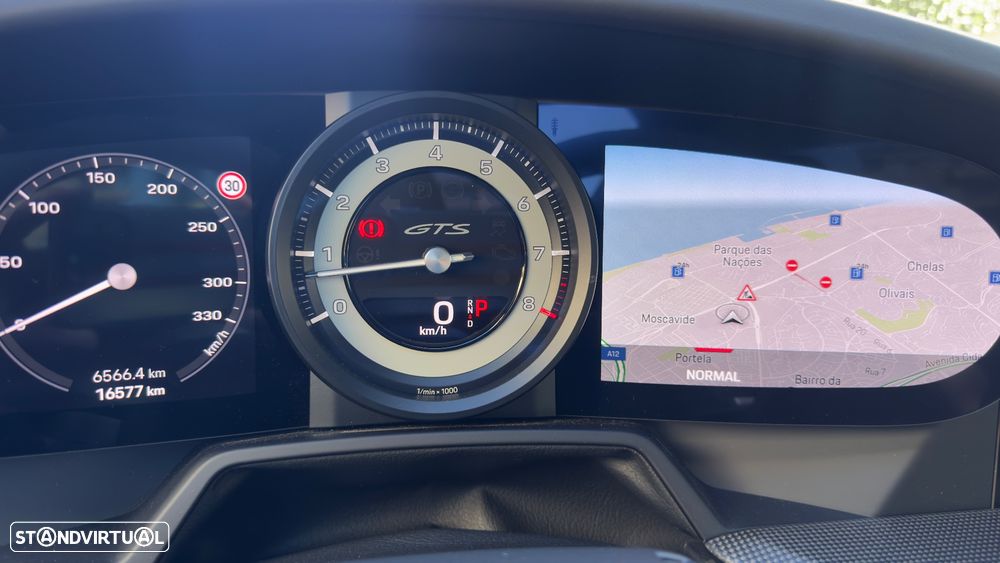 Porsche 911 (992) Carrera 4 GTS PDK - 17