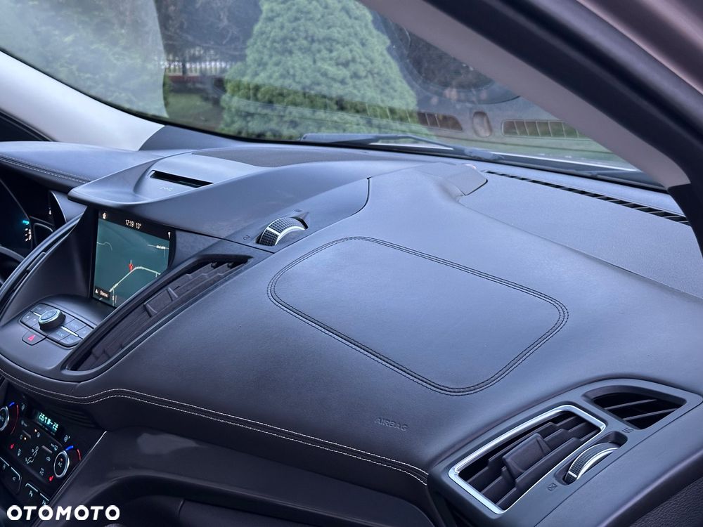 Ford Kuga Vignale 2.0 TDCi AWD - 25