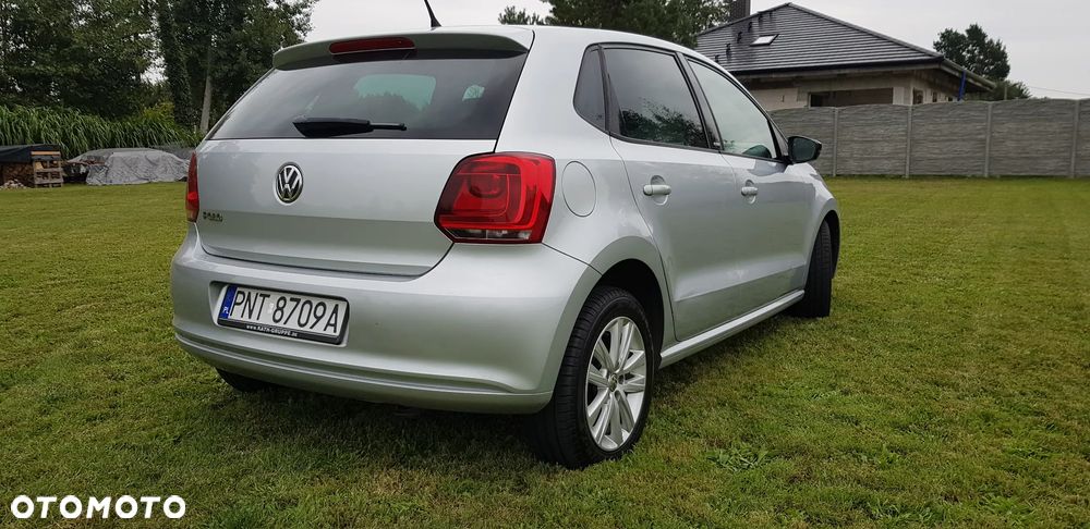 Volkswagen Polo - 2