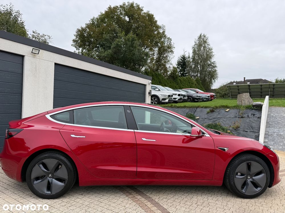 Tesla Model 3 - 11