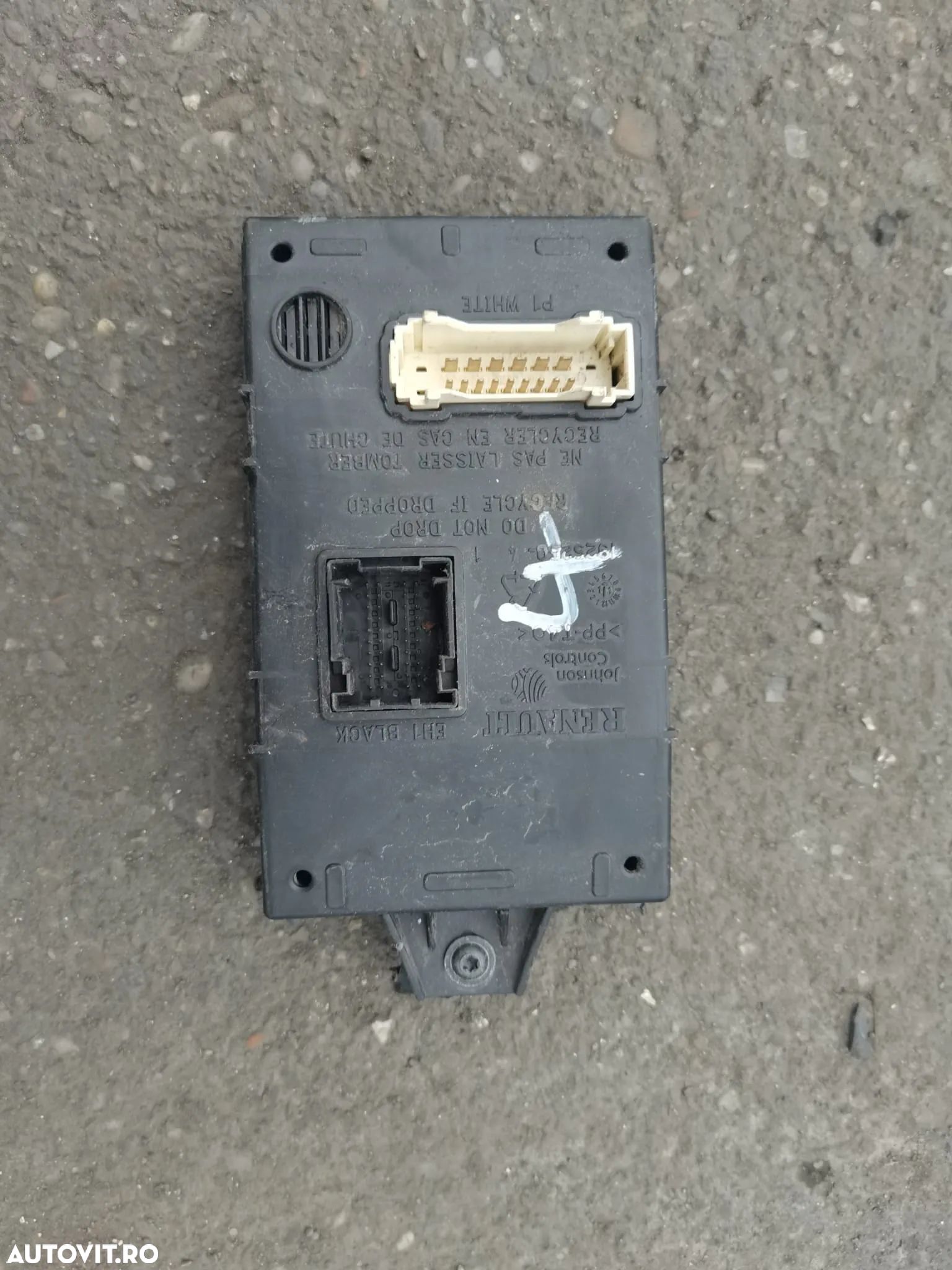 Calculator Confort BCM Dacia Logan 8201029423, 225499601 - 1