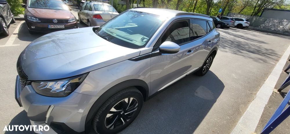 Peugeot 2008 1.2 PureTech Turbo S&S Allure - 3