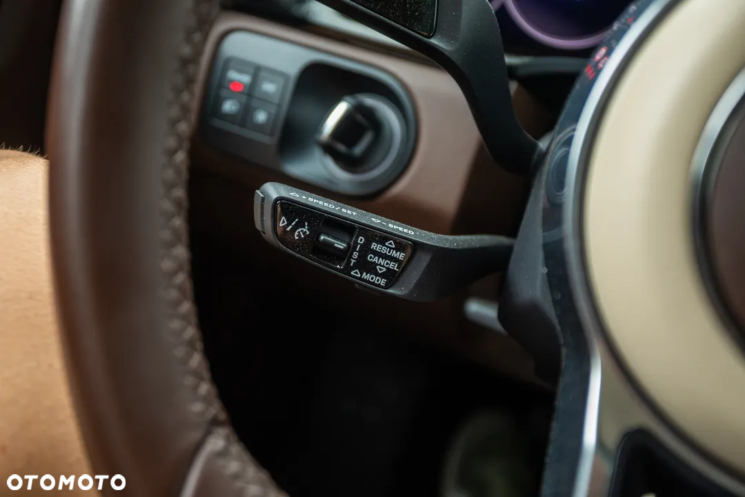 Porsche Cayenne Coupe E-Hybrid - 35