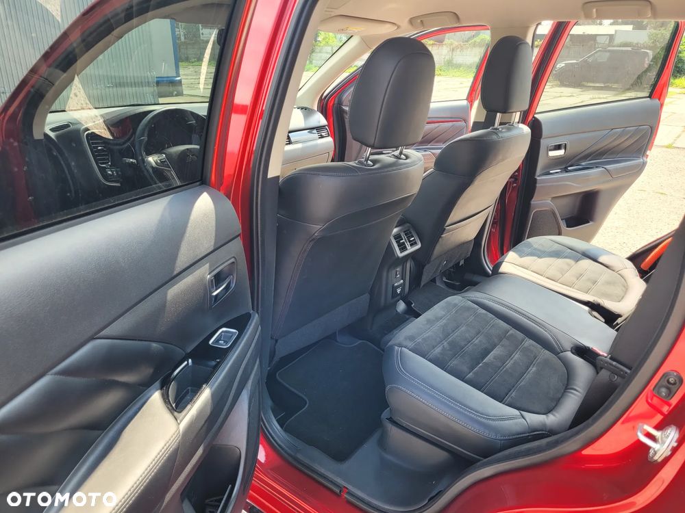 Mitsubishi Outlander 2.0 Intense 4WD CVT - 11