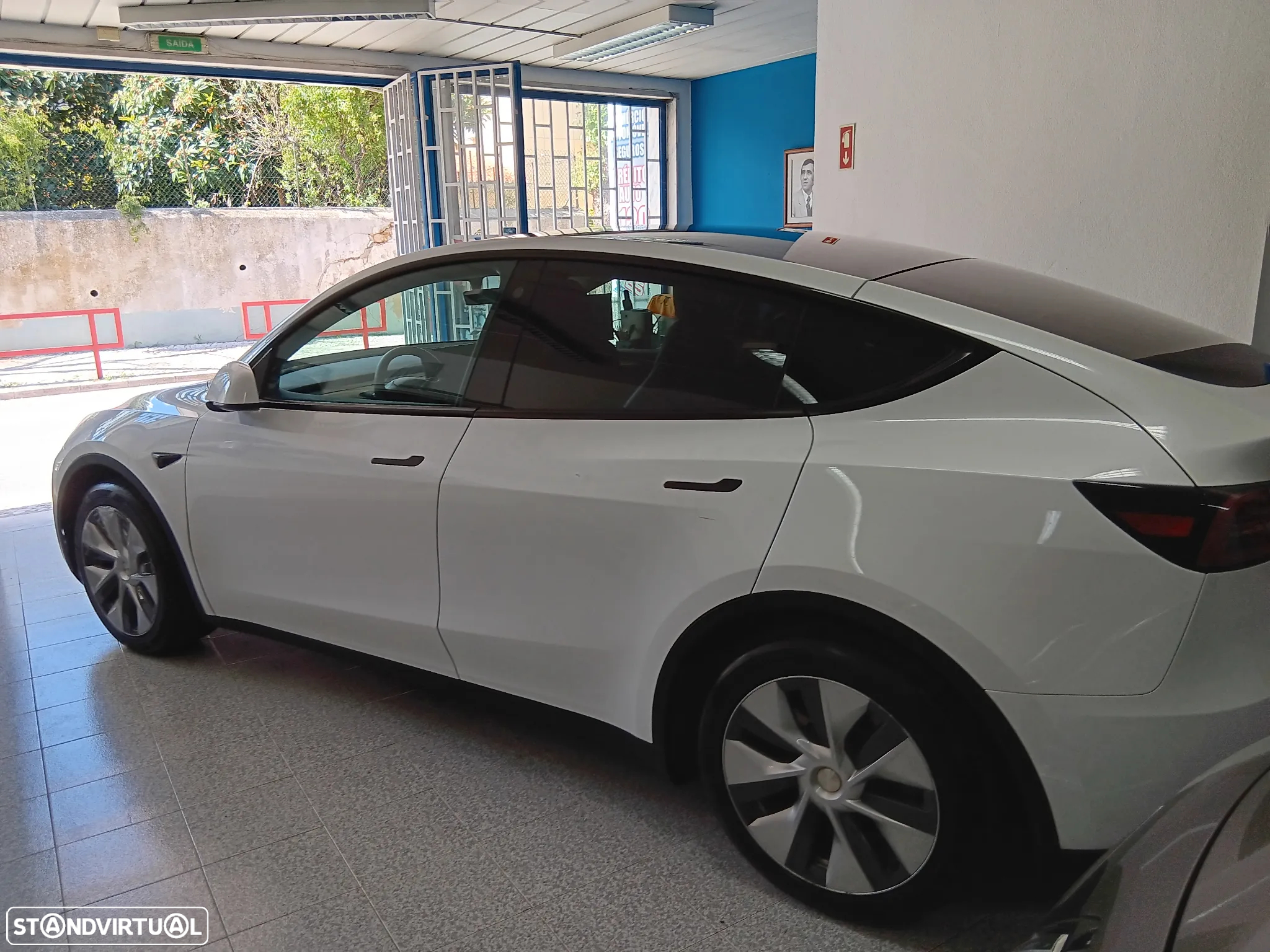 Tesla Model Y Tração Traseira - 4