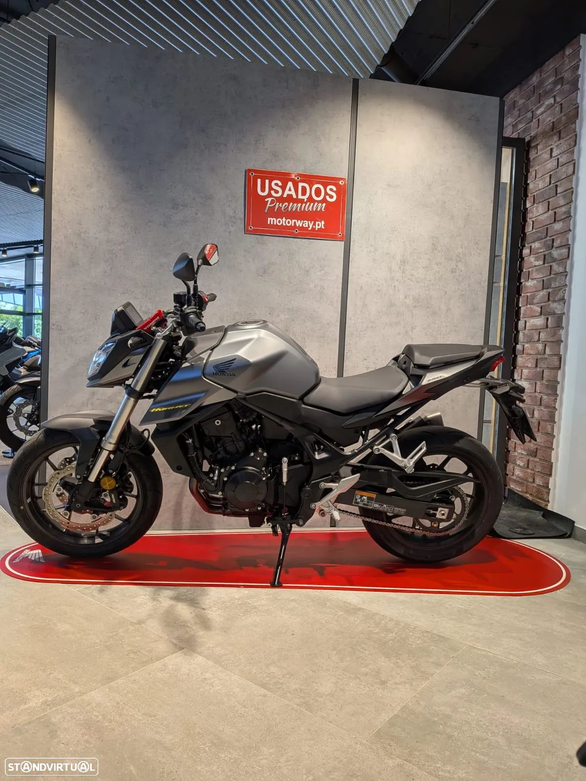 Honda CB - 1