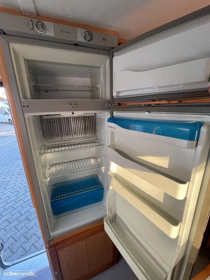 Fleurette Le Grebe Chassis Alko cama francesa - 6