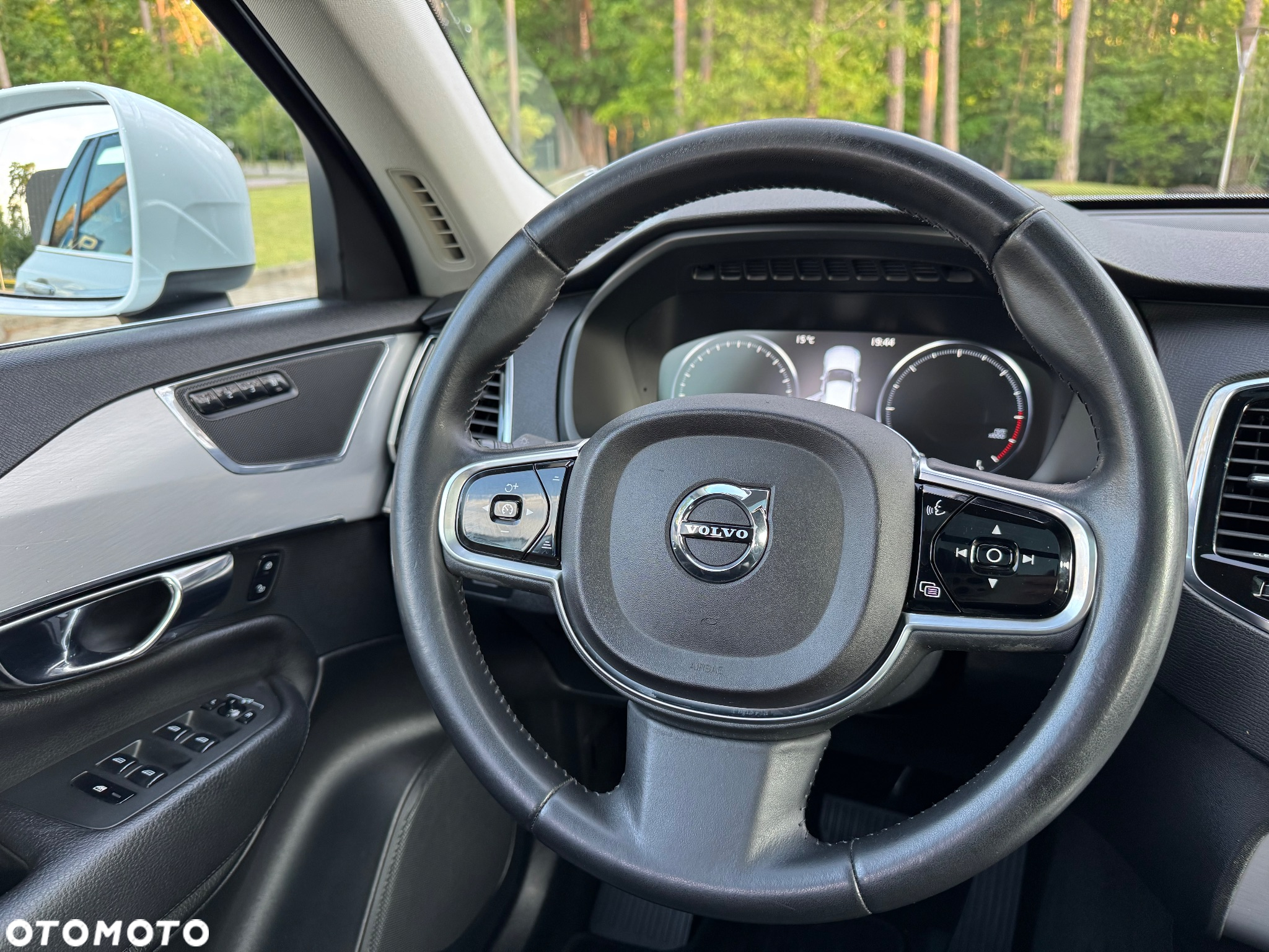 Volvo XC 90 D5 AWD Momentum - 17