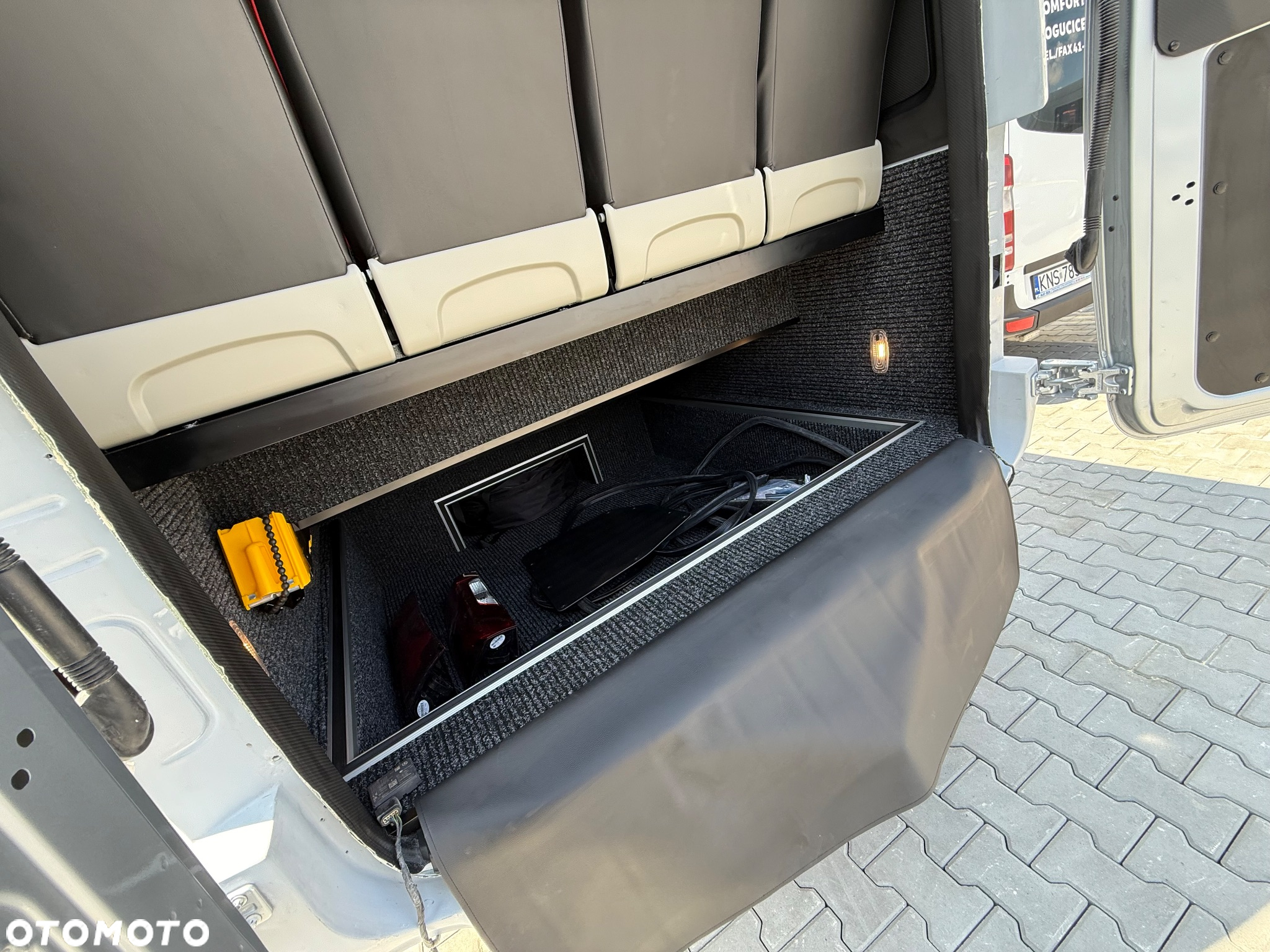 Mercedes-Benz Sprinter 519 - 11