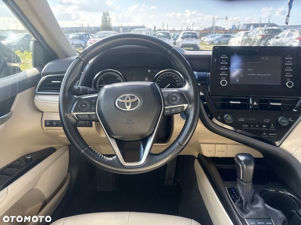 Toyota Camry 2.5 Hybrid Comfort CVT - 13