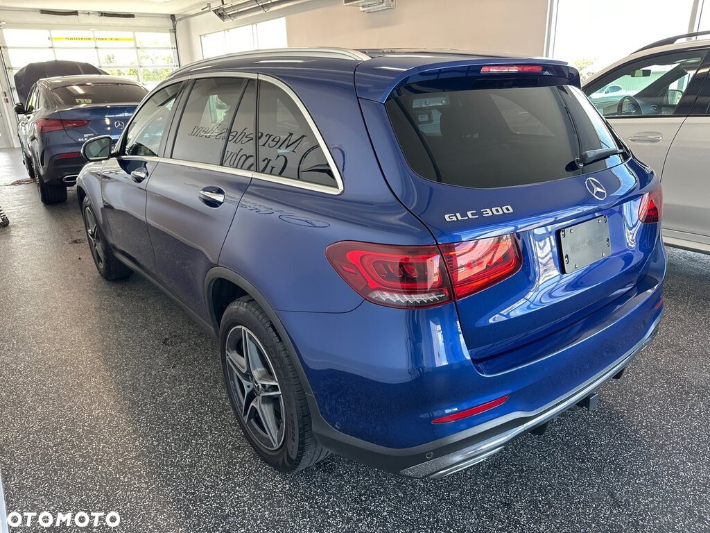 Mercedes-Benz GLC 300 4Matic 9G-TRONIC Edition AMG Line - 3