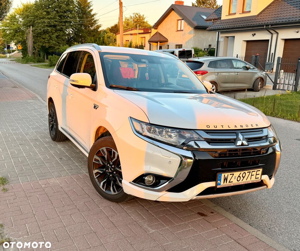 Mitsubishi Outlander 2.0 Instyle Navi 4WD CVT - 5