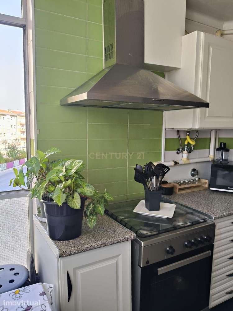Apartamento T3 junto ao metro de Moscavide - Grande imagem: 3/21