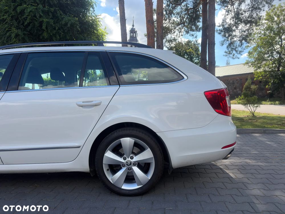 Skoda Superb 2.0 TDI DSG Active - 6