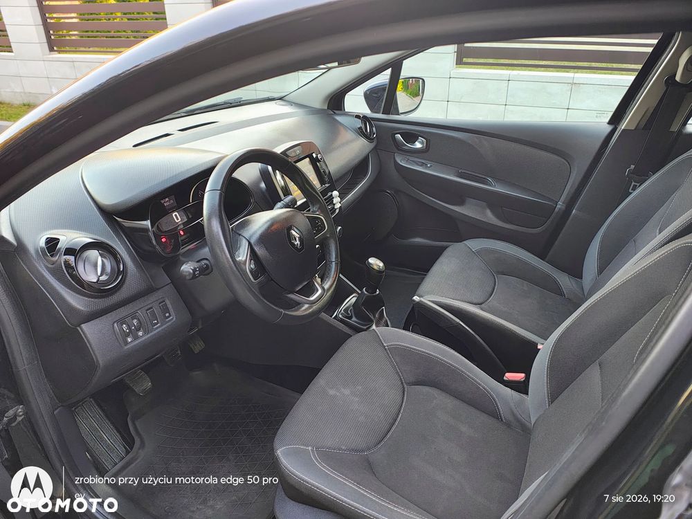 Renault Clio - 10