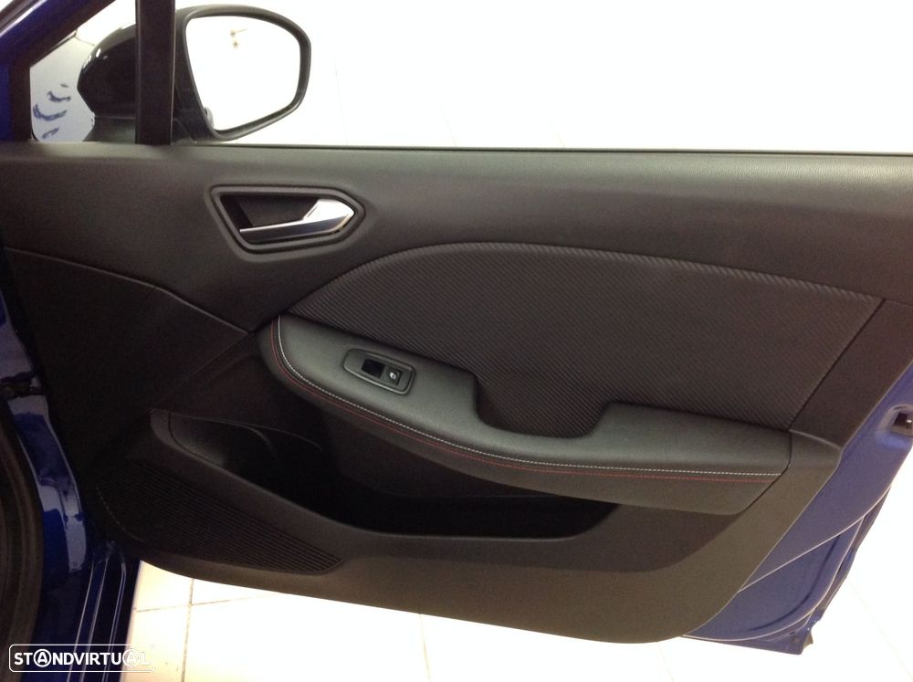 Renault Clio 1.0 TCe RS Line - 32