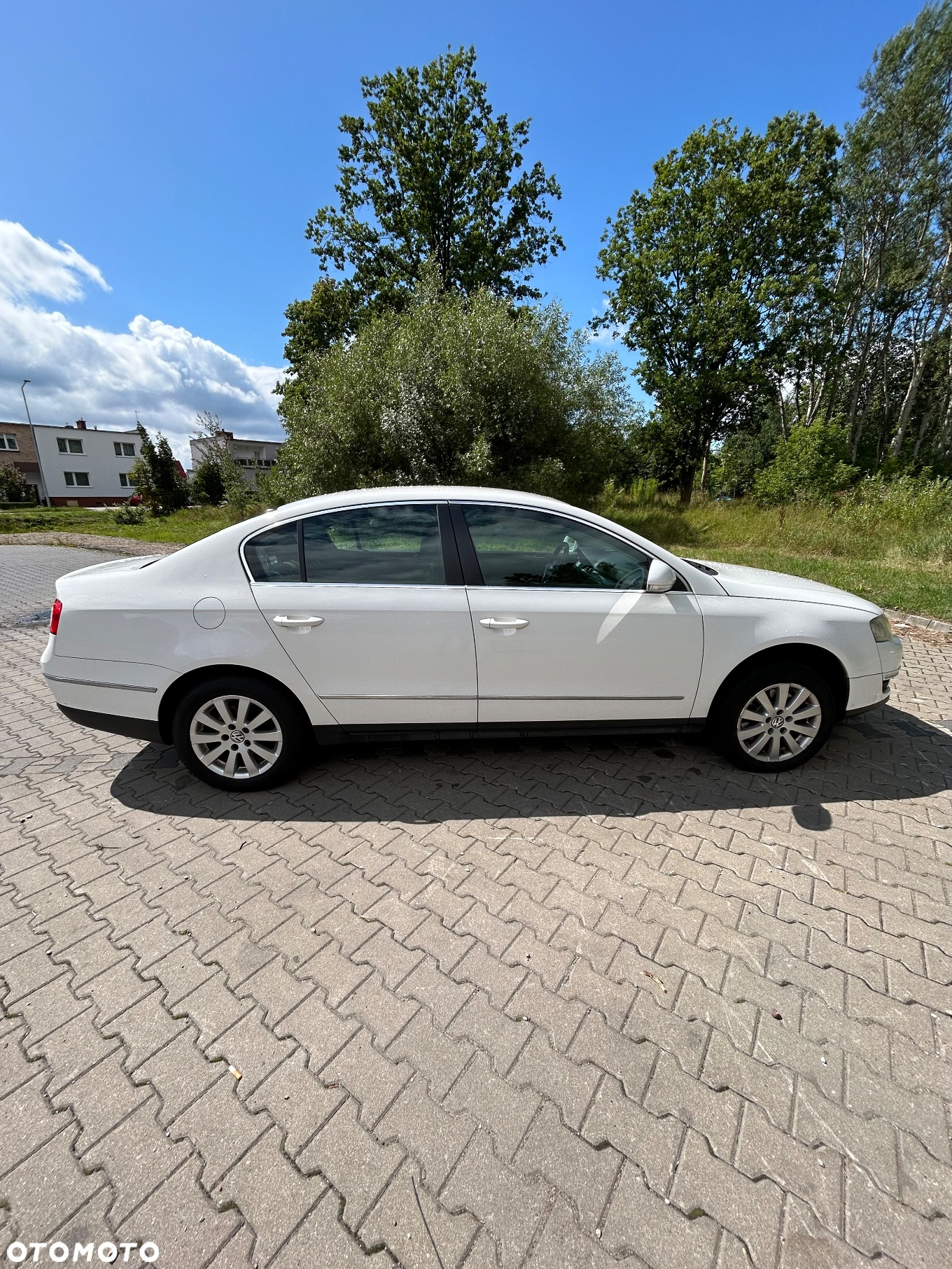 Volkswagen Passat - 13