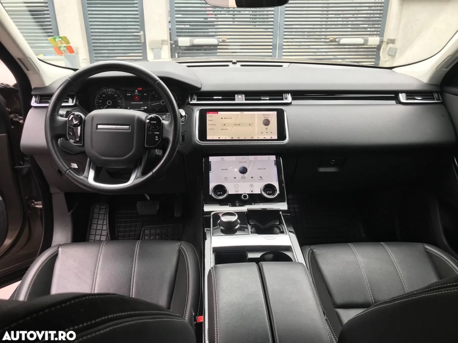 Land Rover Range Rover Velar 2.0 R-Dynamic - 2