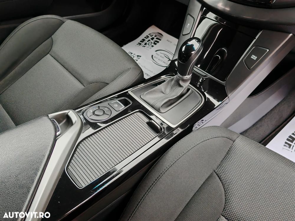 Hyundai i40 Kombi 1.7 CRDi DCT Style - 35