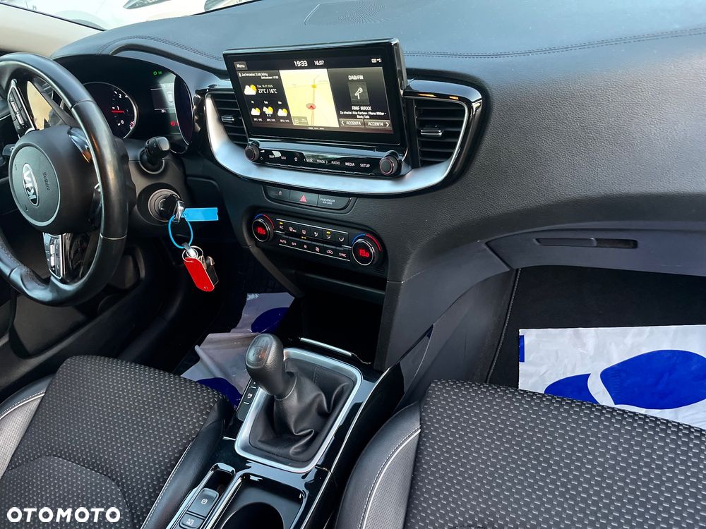 Kia XCeed 1.6 CRDi LAUNCH EDITION - 14