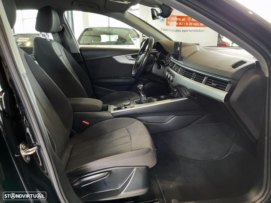 Audi A4 Avant 2.0 TDI Advance - 24