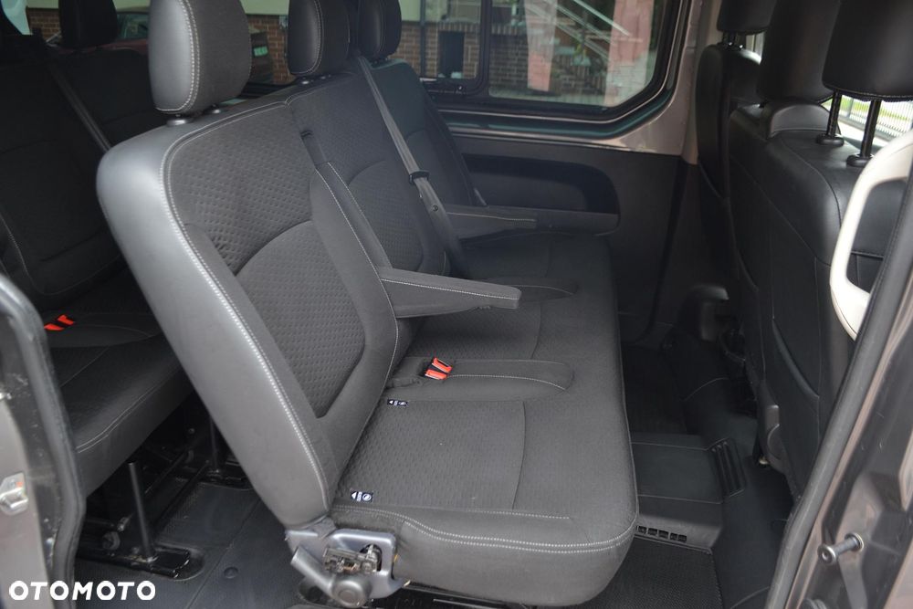 Opel Vivaro L2H1 2,9t Elegance Premium - 24