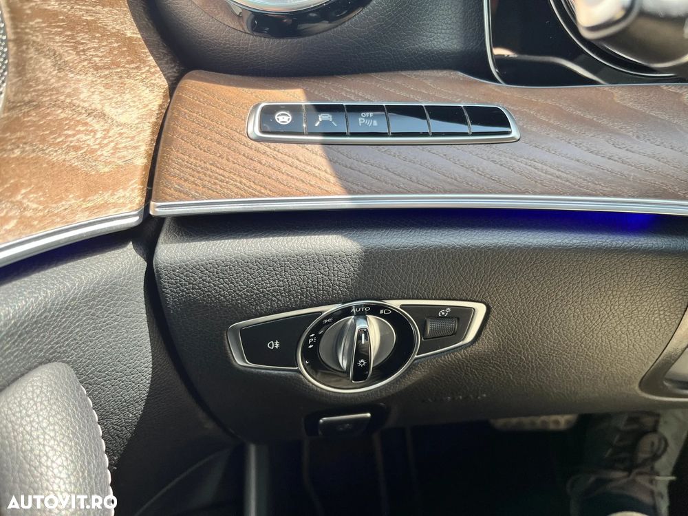 Mercedes-Benz E 220 d T-Modell 4MATIC Aut - 21