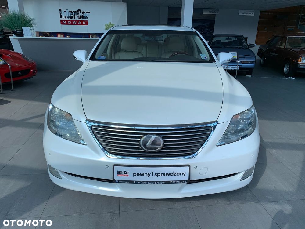 Lexus LS 460 Prestige - 4