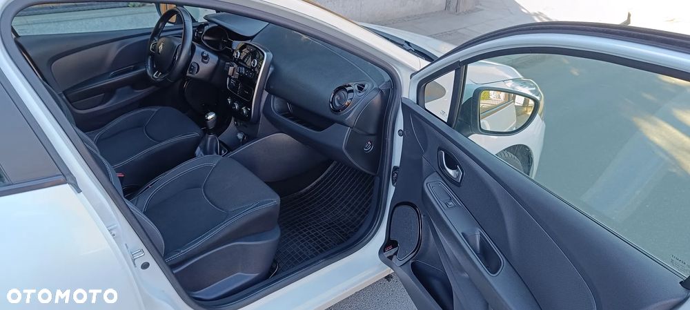 Renault Clio 1.2 16V Life - 10