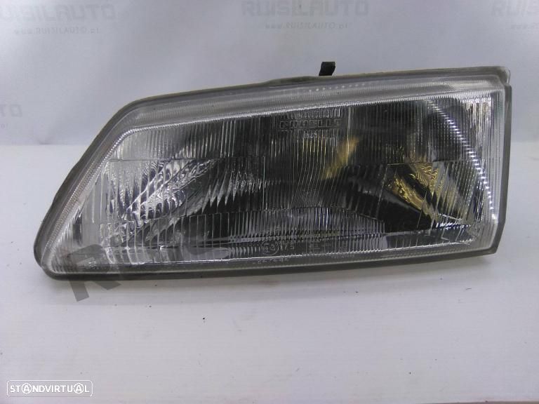 Ótica / Farol Esquerdo  Peugeot 106 I  [1991_1995] 1.4 D - 1