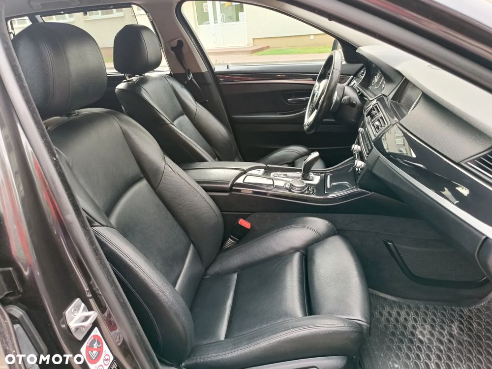 BMW Seria 5 530d xDrive - 8