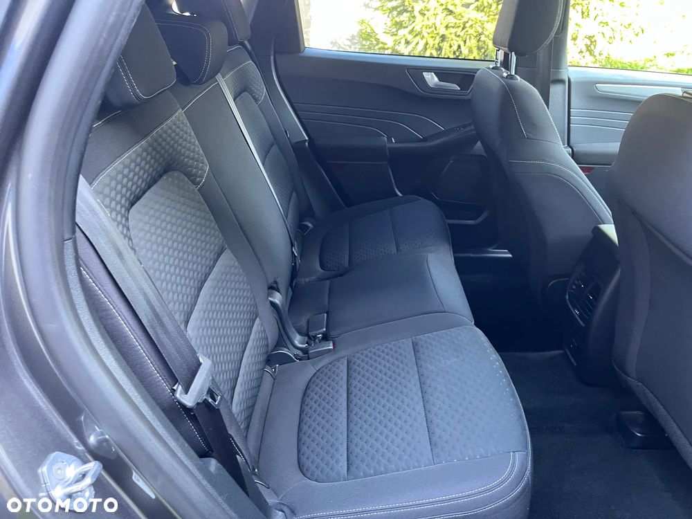 Ford Kuga - 15